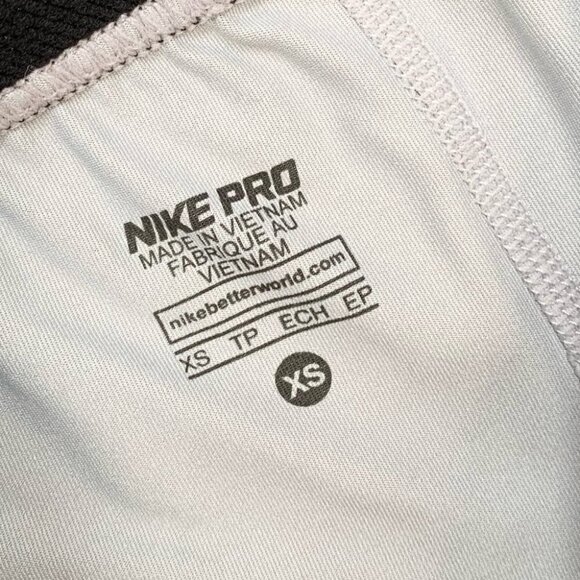 Nike Pro  Dri Fit Training Capris Cool Facet Leggings Wolf Grey Black Size XS - Picture 10 of 14